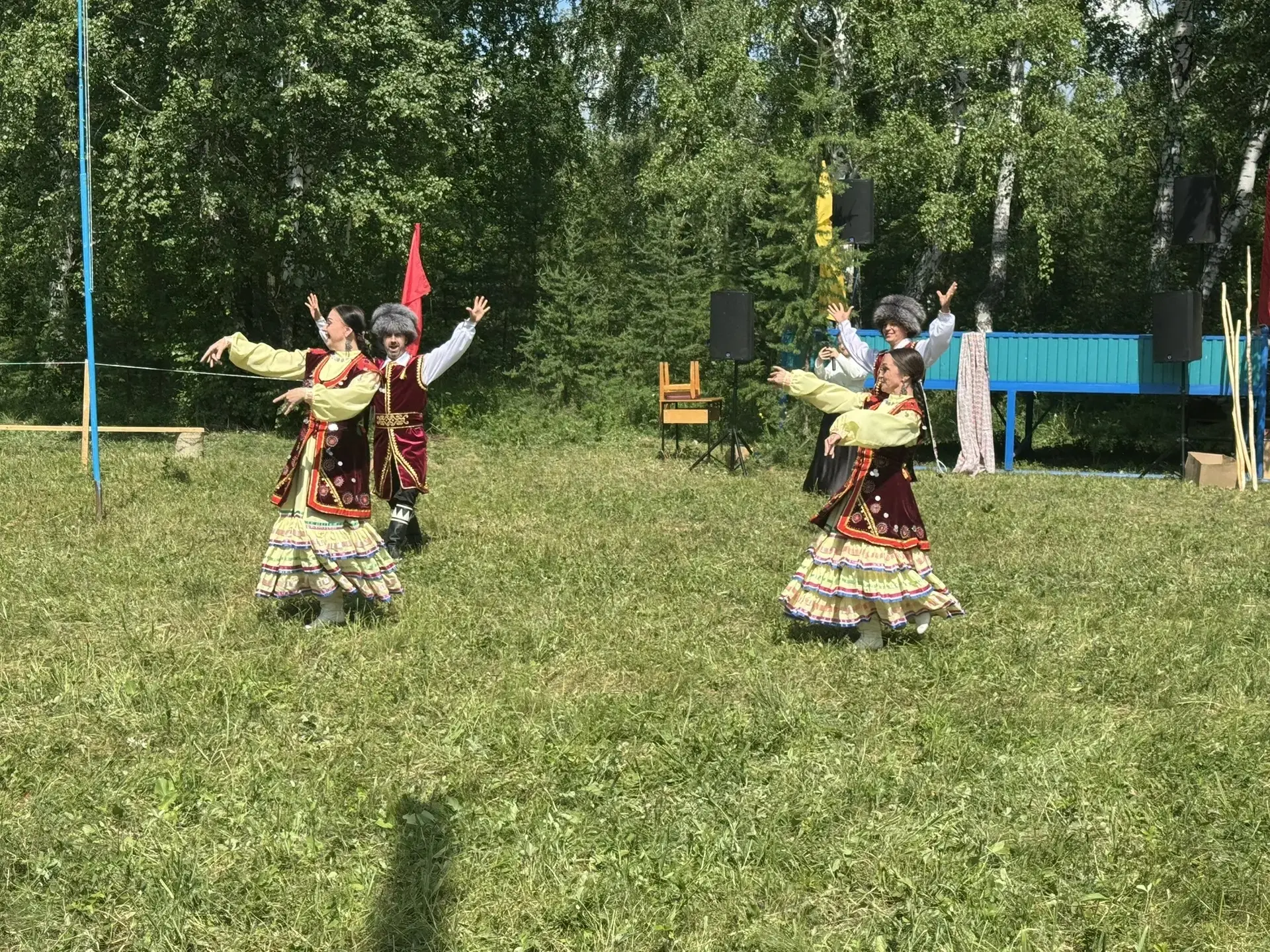 🎉 Яркие краски традиций: артисты Нефтекамской государственной филармонии на Сабантуе в Илишевском р