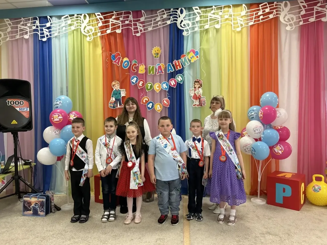 Сегодня в МБОУ «Верхотомская ООШ» — самый трогательный день года. 🎓
