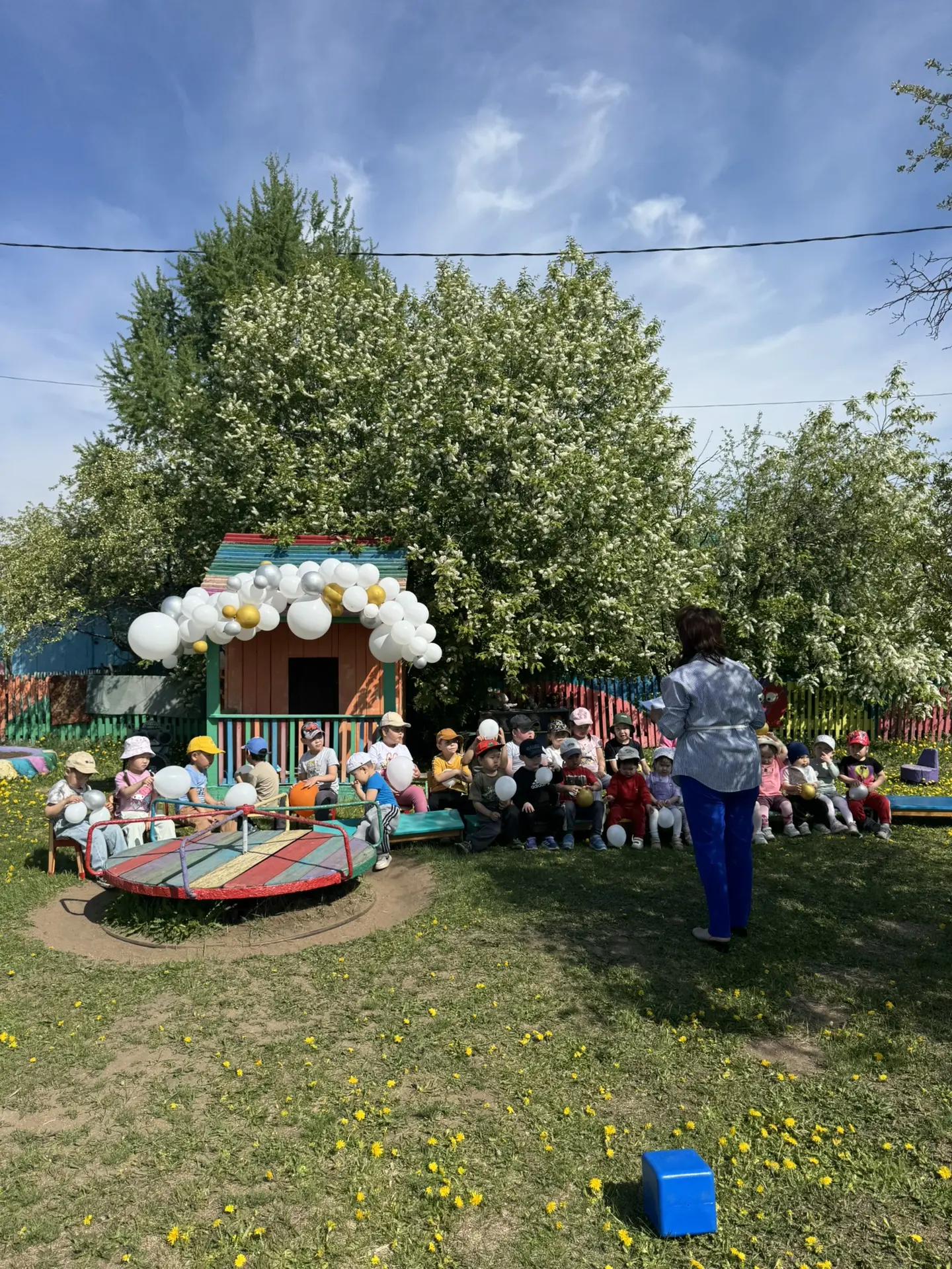 Веселые старты в детском саду -отличный повод ко Дню защиты детей .