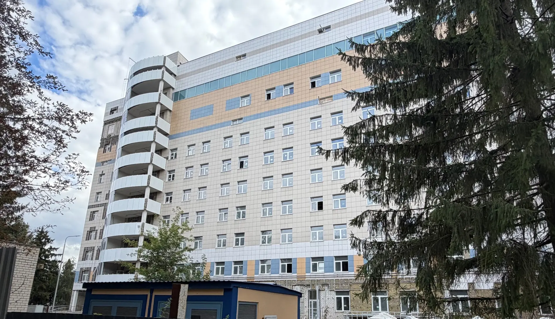 На площадке многопрофильного медцентра Орловской клинической больницы возобновлены рабо...
