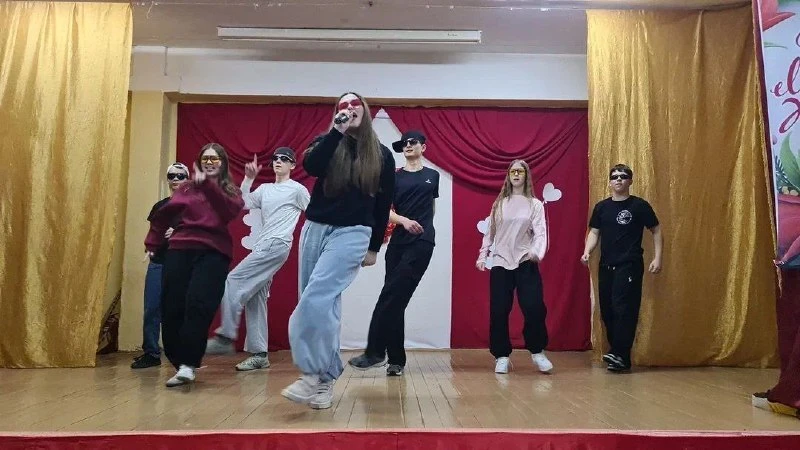 В Сосновской школе прошел большой праздничный концерт к 8 Марта В преддверии Международ...