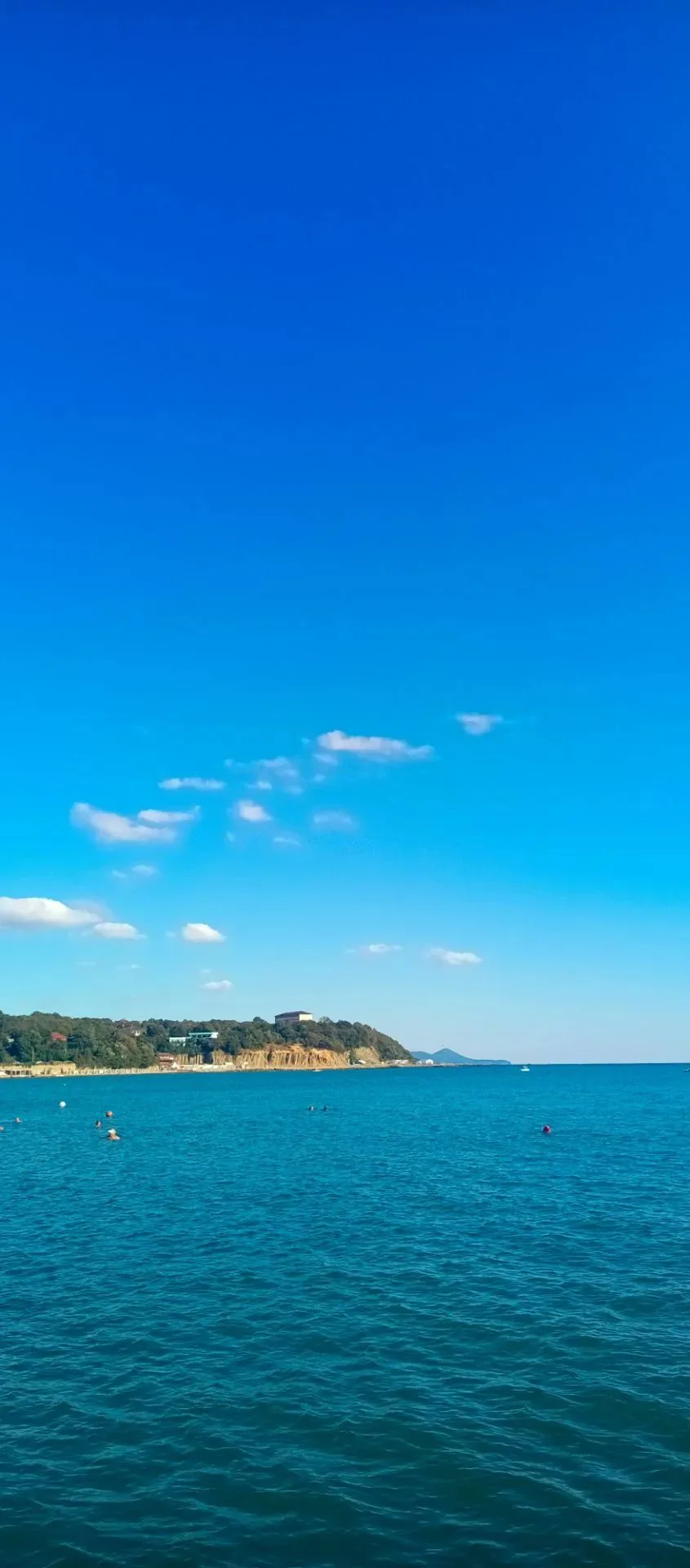 Море сегодня.вода теплая