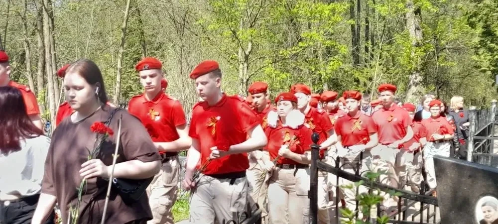 7 мая  ВПК "Молодая Гвардия" принял участие в церемонии открытия табличек с новыми именами павших по