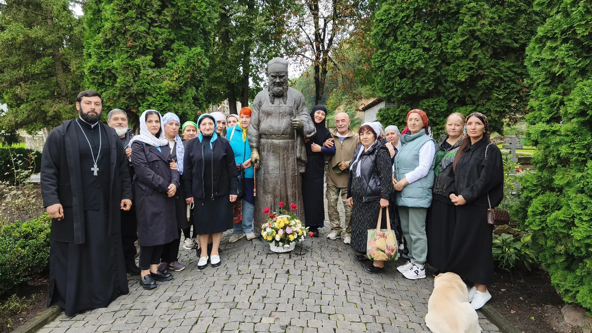 Ветераны и семьи защитников Отечества отправились в паломническую поездку по святым мес...