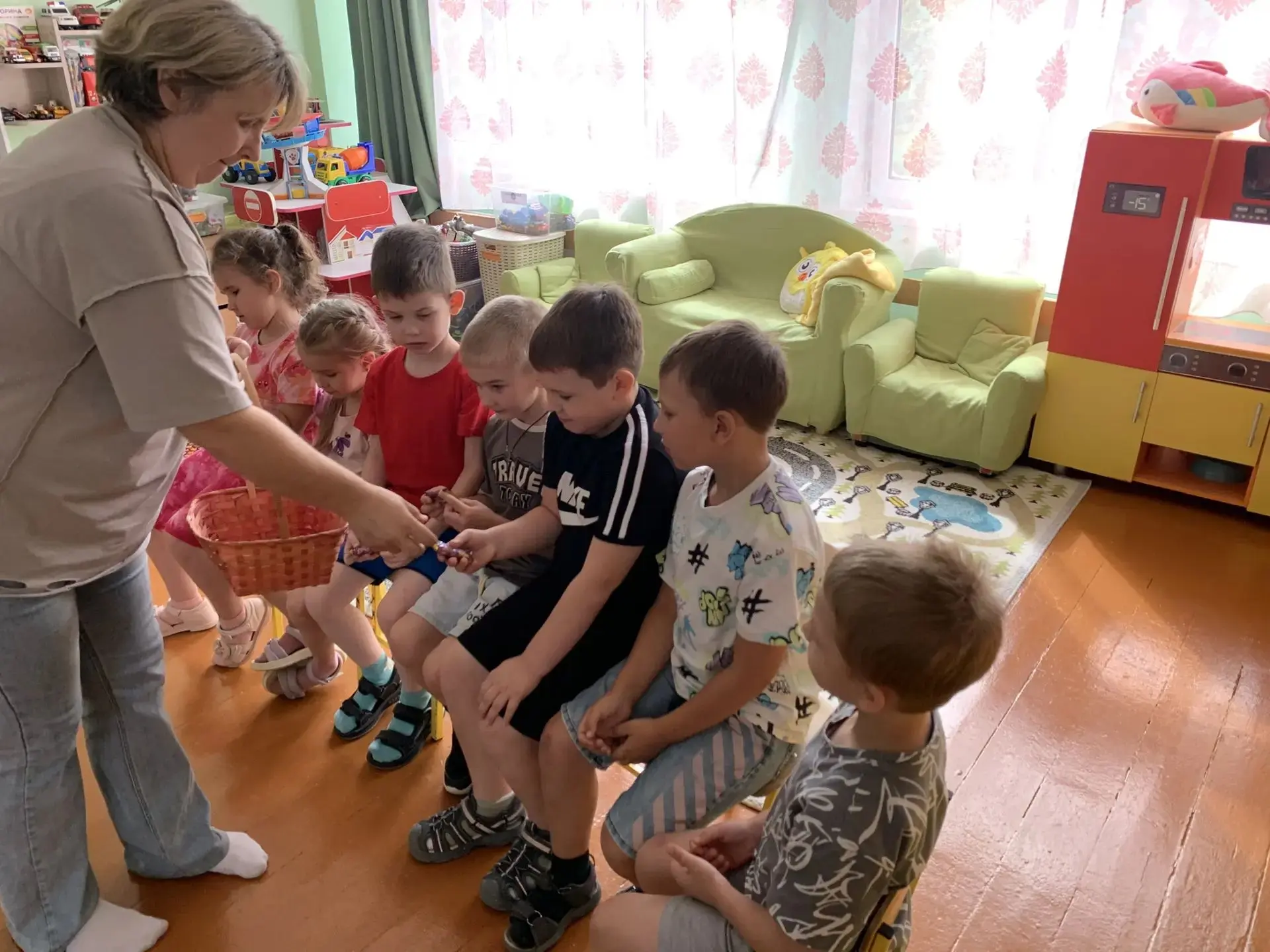 Группа «Гномики» отмечали 🥳день рождения «Чебурашки»! Самого милого, а главное доброго...