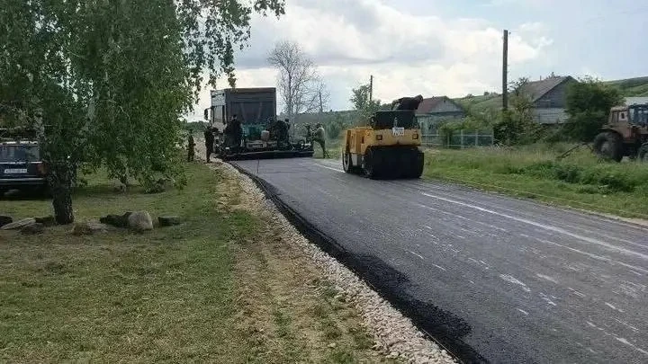 На ремонт сельских дорог в Саратовской области выделили более 1,3 млрд рублей

Обновят 215 км трасс,