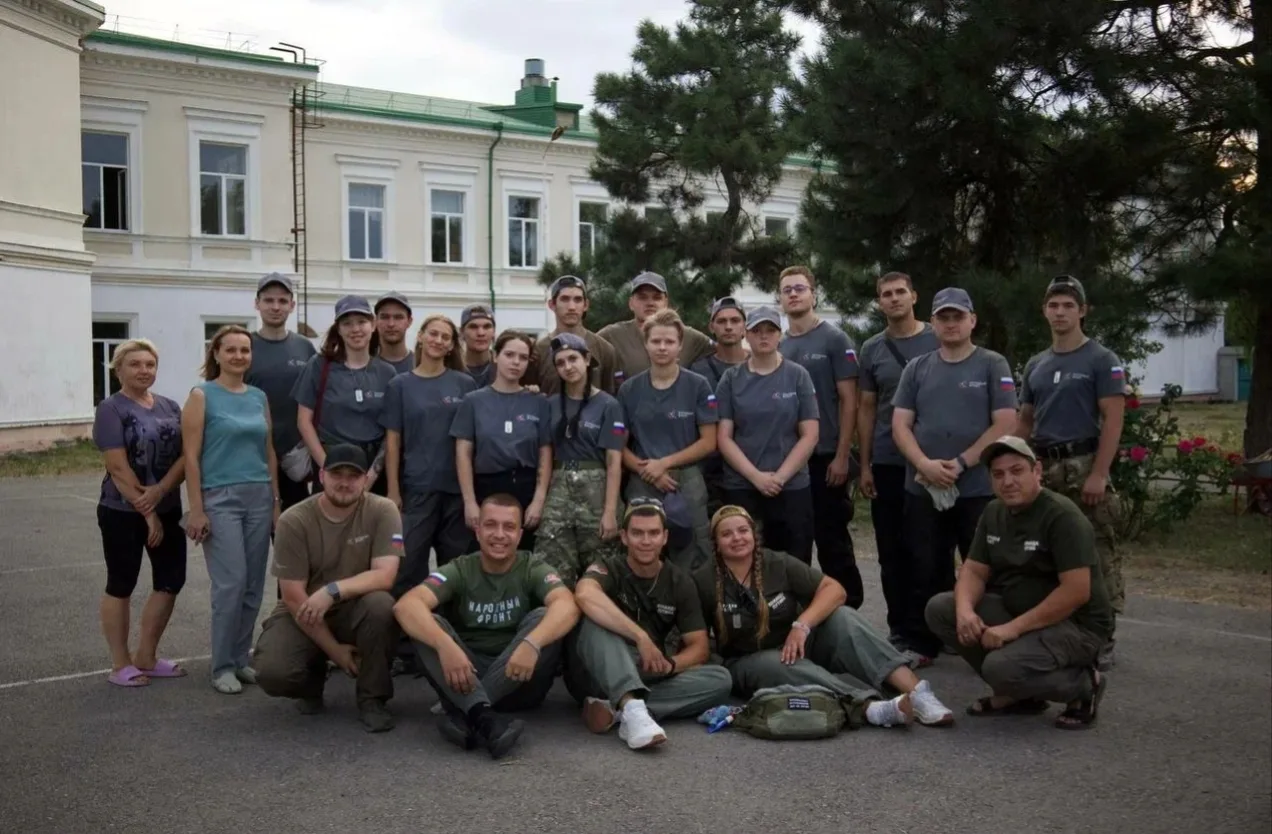 Особую благодарность  выражаем «Молодёжке Народного фронта» и волонтёрской группе «Ново...