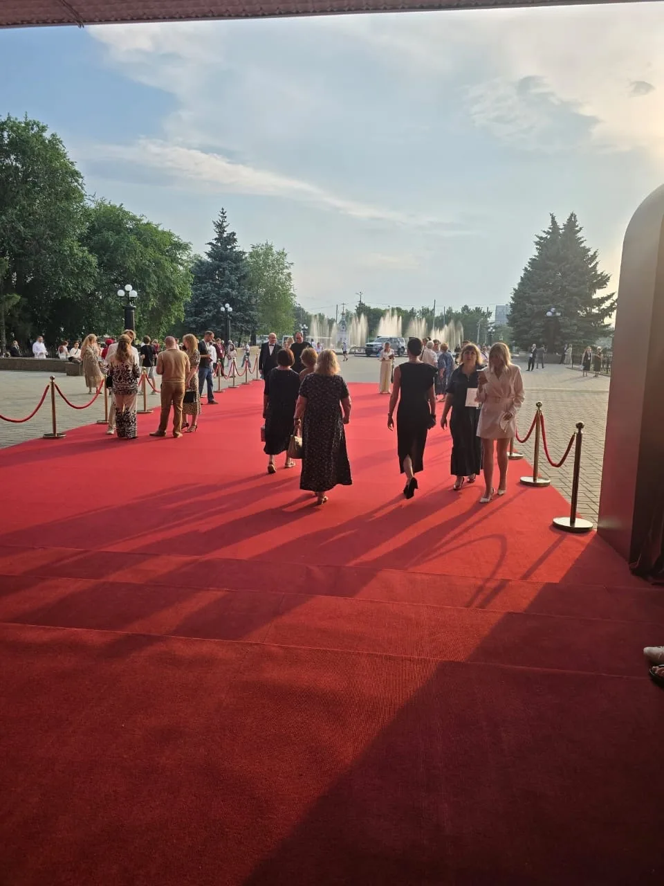 Художественный руководитель театра «Карамболь» Ирина Брондз посетила церемонию вручения 32-й национа