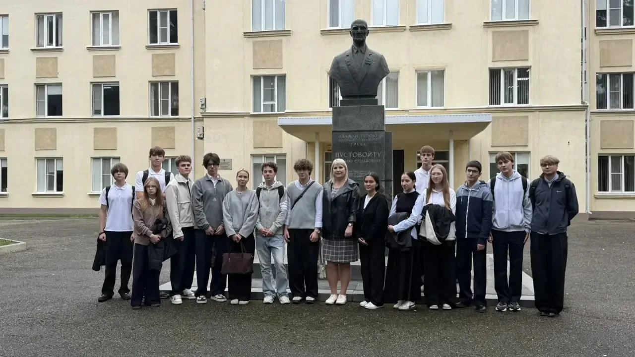 🔬 Наука изнутри: 11 класс в гостях у ВНИИМК!