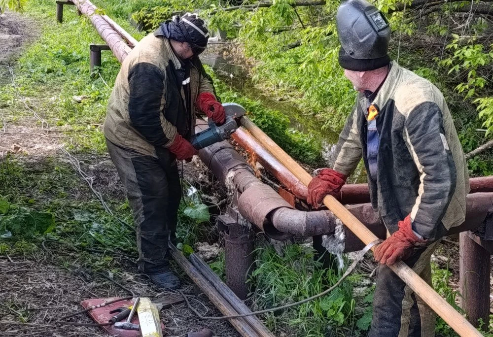 🚧 Ремонт теплосетей в Костроме: 29-30 июля

📍Накануне силами МУП «Городские сети» велось устранени