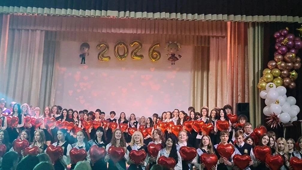 🎉 Сегодня в нашей школе прозвучали последние звонки у 9-х классов во всех трёх зданиях...