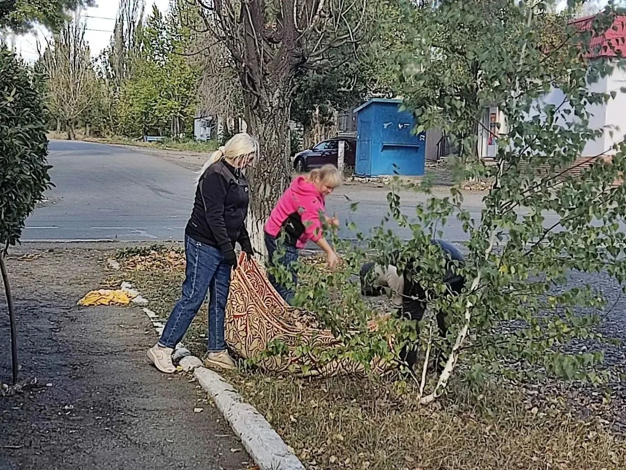 Сегодня сотрудники отдела жизнеобеспечения г. Вахрушево, г. Миусинск, пгт. Хрустальное ...