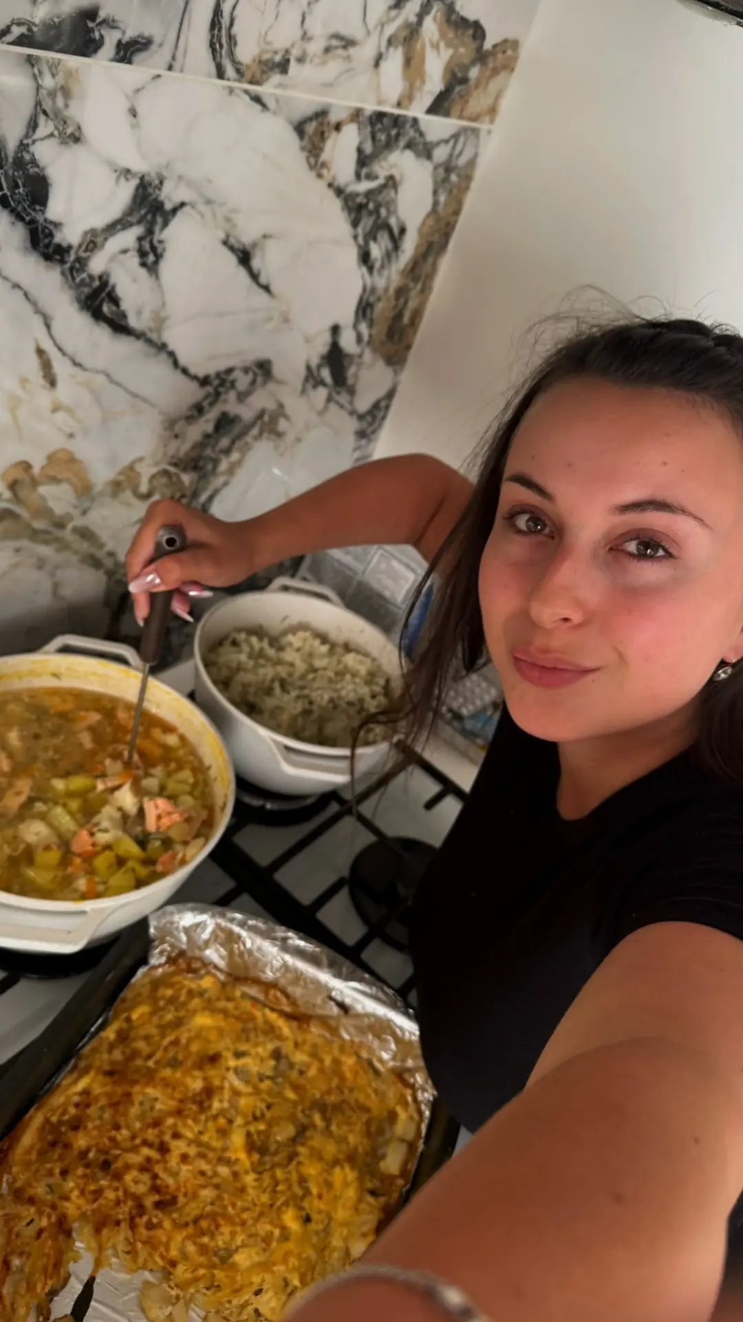 Сегодня у нас в меню:
Наша любимая уха. 
Честно, вкуснее я не ела! 🥹

Она должна быть из красной и 