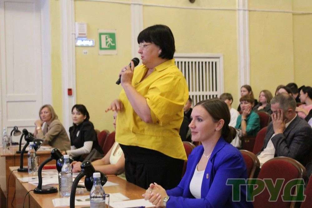 В ЧЕСТЬ ЮБИЛЕЯ ГОРОДА В КАМЕНСКЕ ВОЗРОДИЛИ КВН!