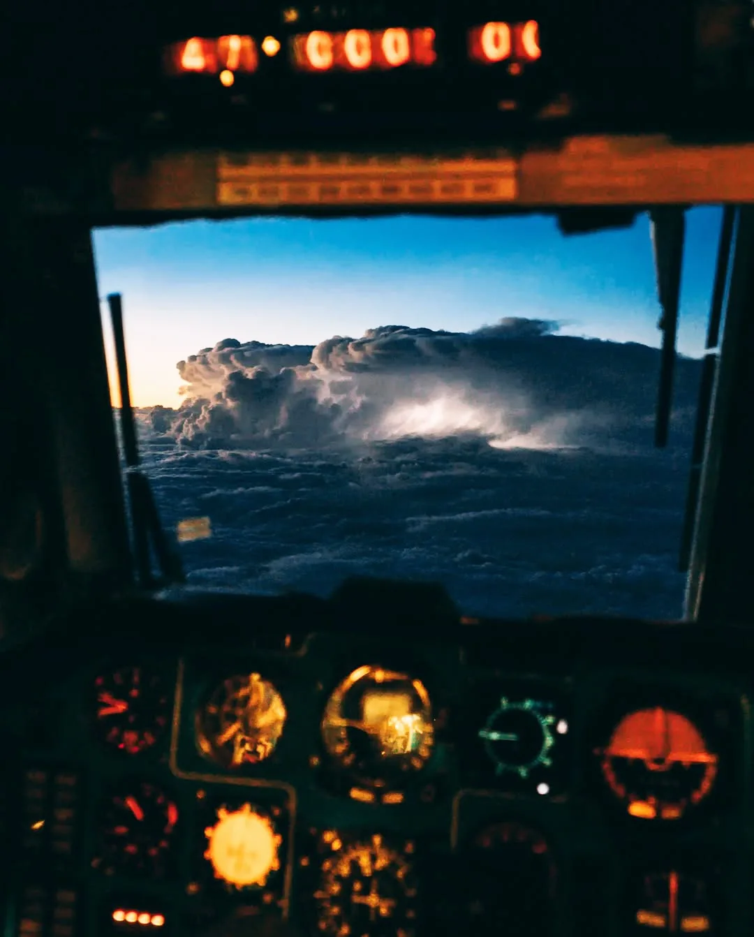 Ни один рейс не похож на другие, небо оно всегда разное... ❤️✈️