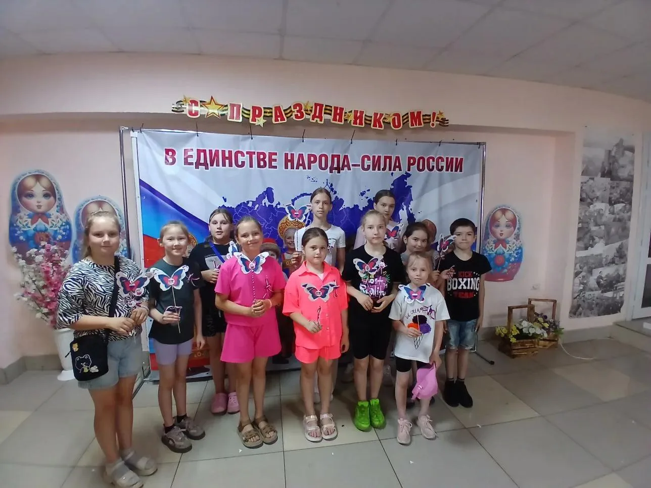 День России в пришкольном лагере «Алые паруса»
Сегодня в нашем лагере прошел насыщенный и душевный д