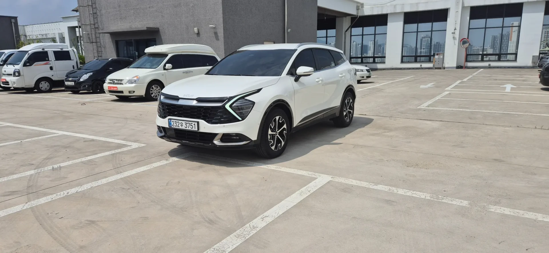 🚗 Kia Sportage Signature 4WD, гибрид, 2024 г.