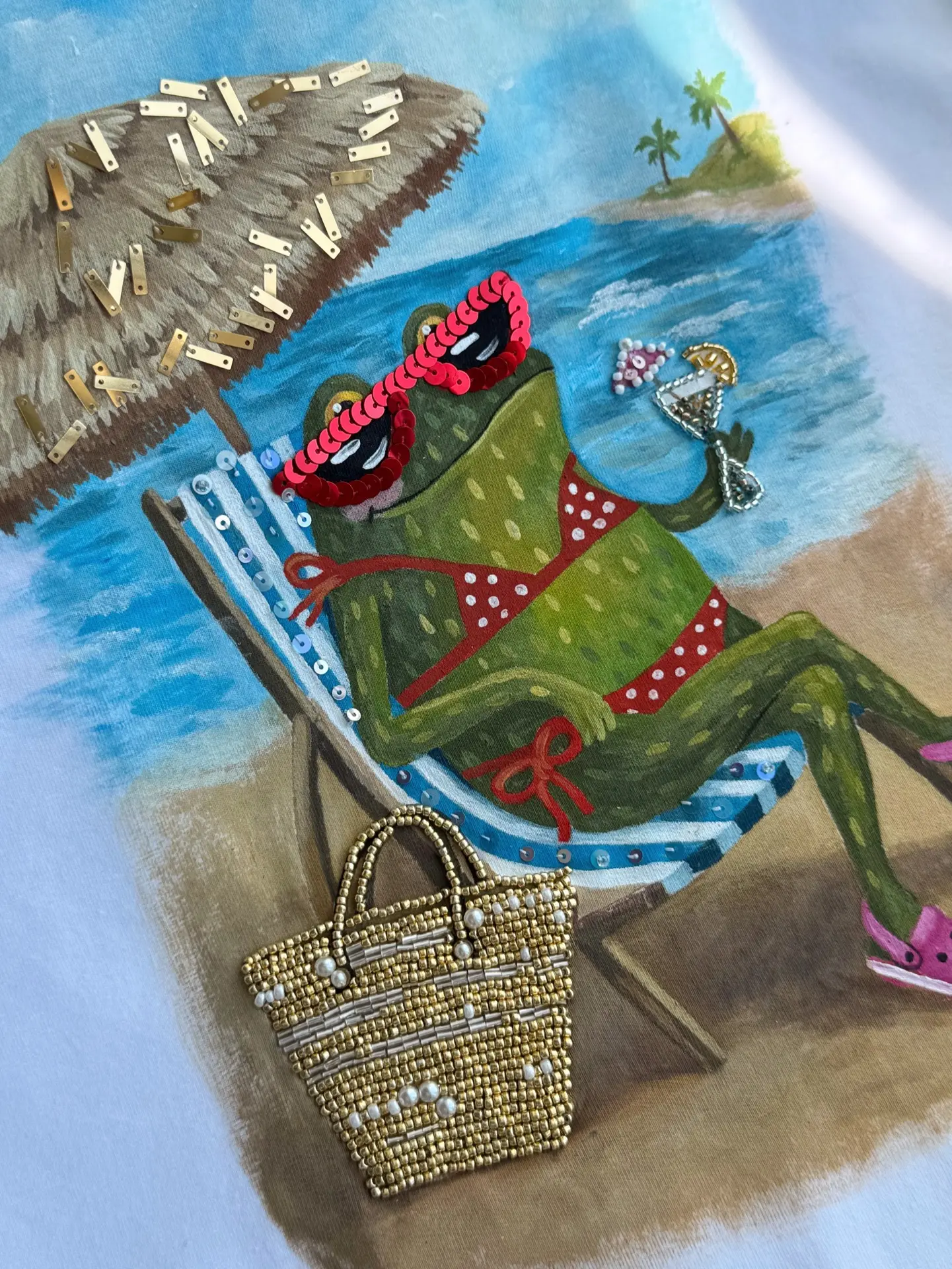 Новинка! Жабенция на пляже ✨ 
Самая трудоемкая вышивка из серии про жабят 🐸🙌✨
Купить