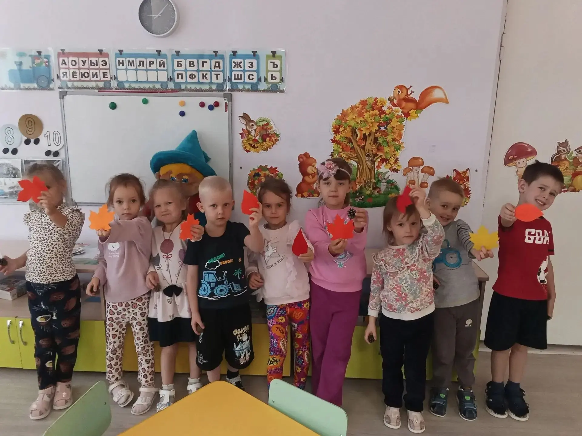 📚 Незнайка в гостях у средней группы №7!