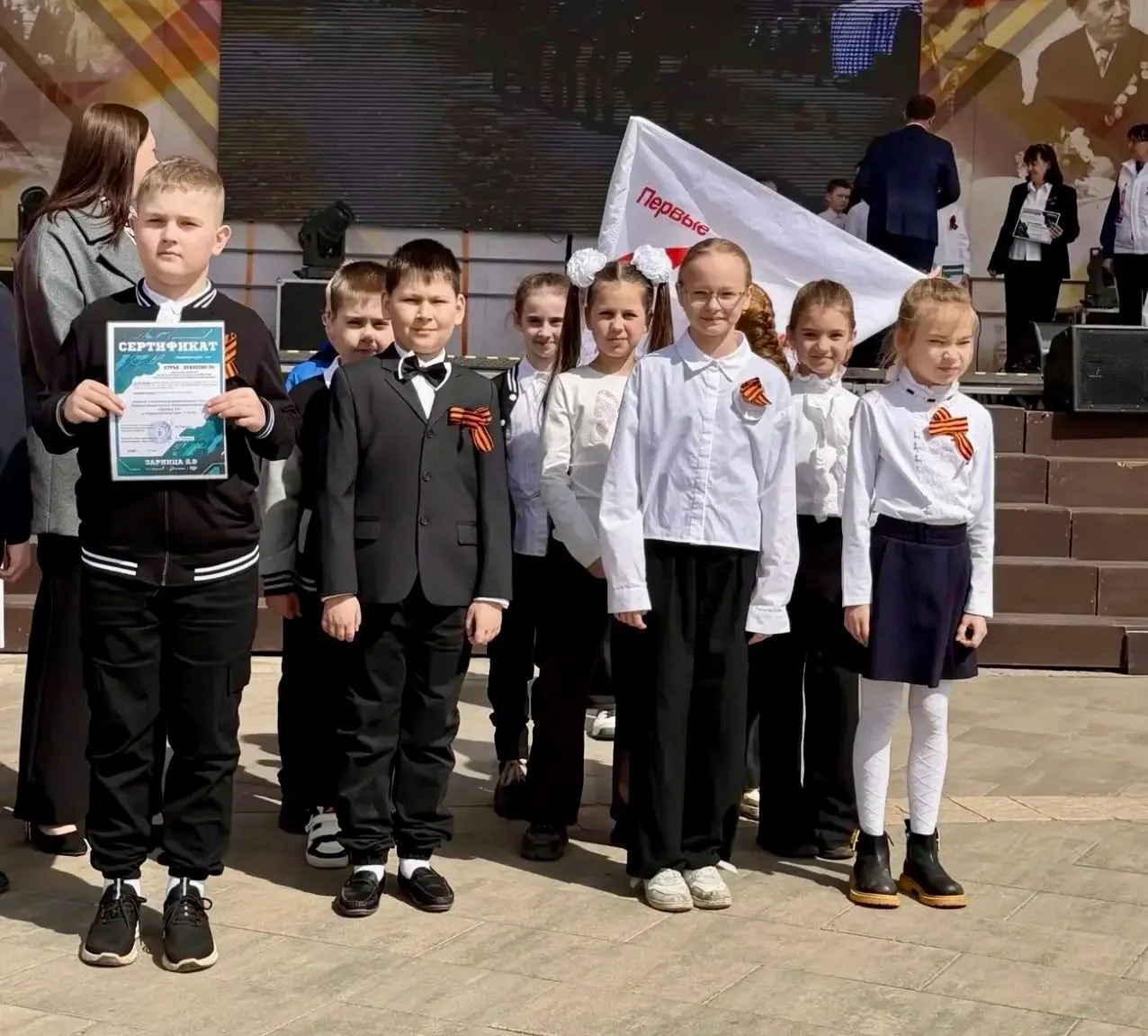 Итоги муниципальной «Зарницы 2.0»🇷🇺 9 мая на Успенской площади г. Углича в рамках празднования Дня В