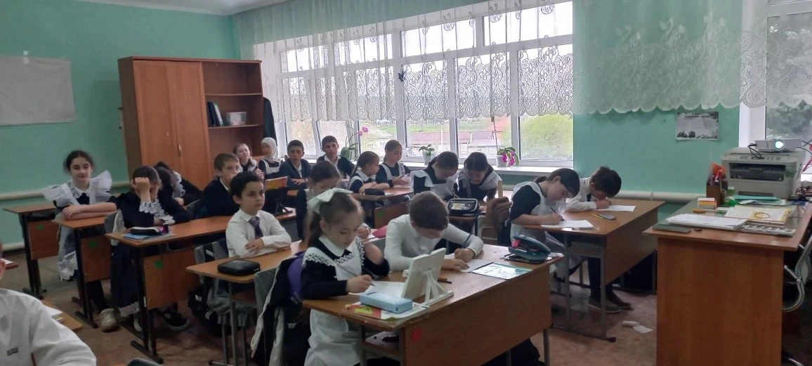 6 июня в МБОУ СОШ с. Николаевское состоялась беседа, посвящённая Дню русского языка. Этот праздник о