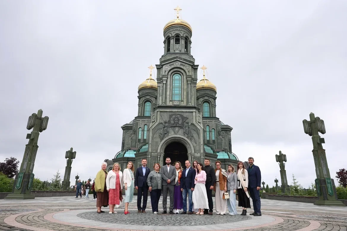 ⚡️Сегодня принял участие в круглом столе фракции партии «Единая Россия» на тему: «Духовная опора: ро