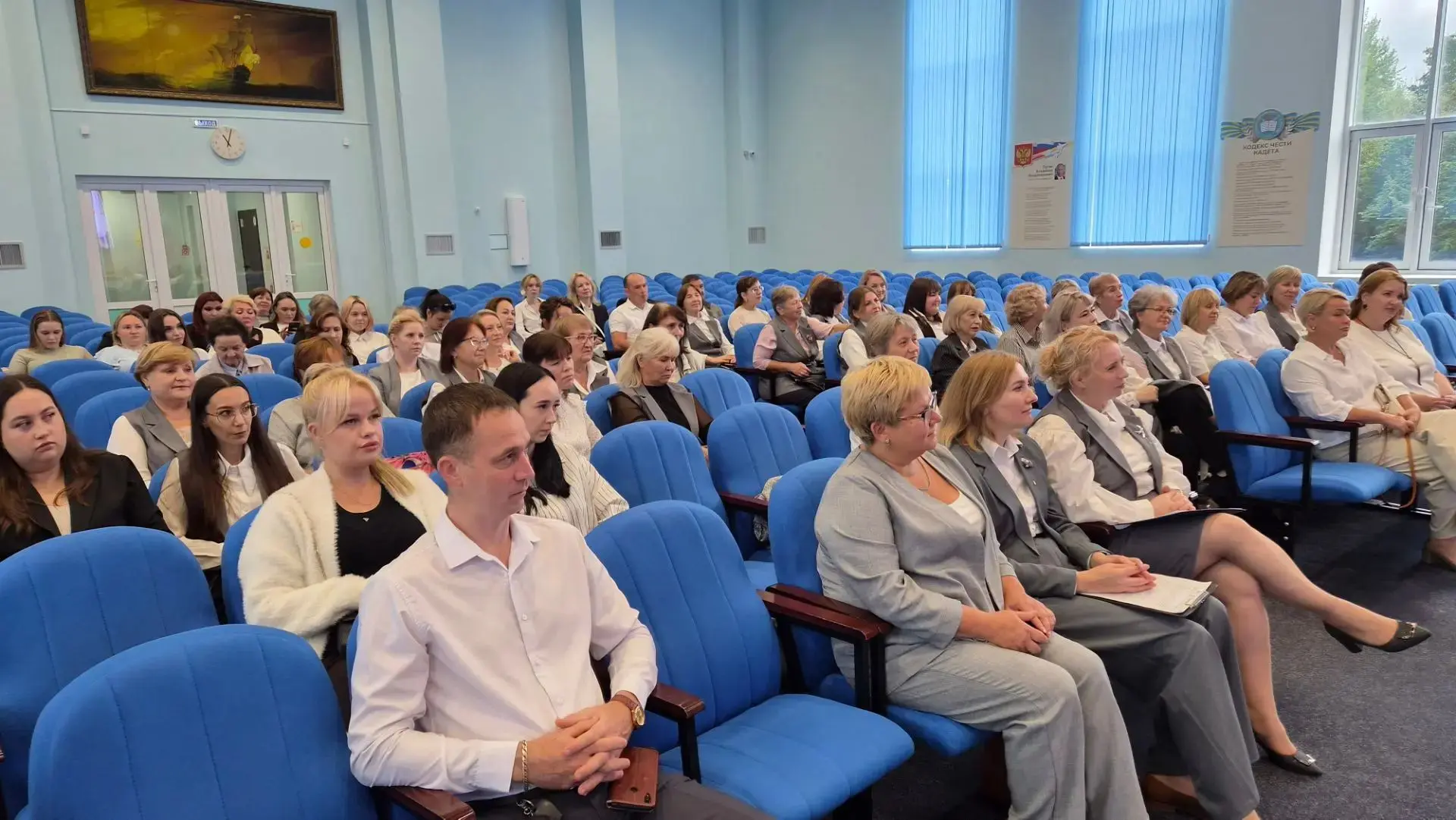 Школа №56 провела выездной педсовет в Чувашском кадетском корпусе ПФО
