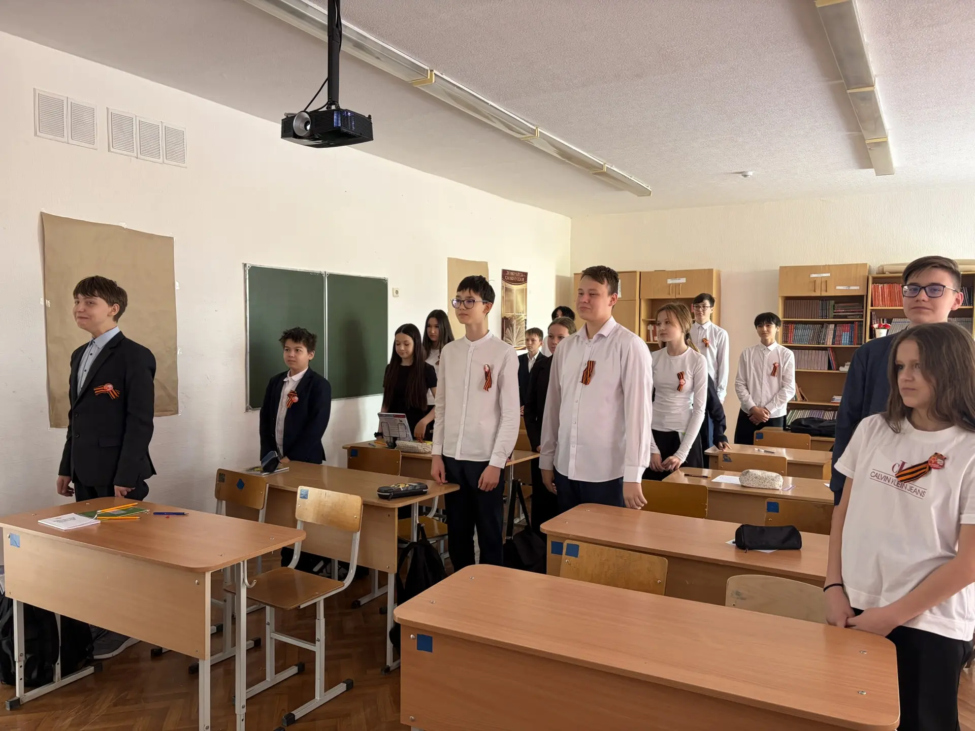 8 мая — наша школа присоединилась к Всероссийской минуте молчания  Сегодня, 8 мая, в преддверии Дня 