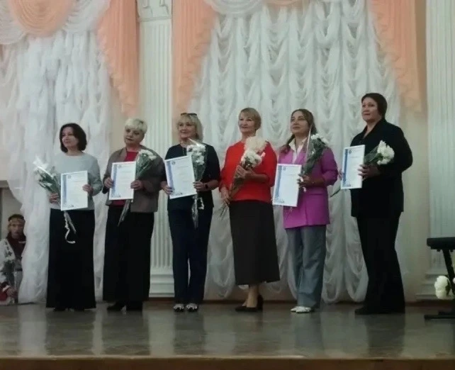 ✅В честь Дня Учителя активным педагогам вручены Благодарности ЧРОО «Союз женщин Чувашии...