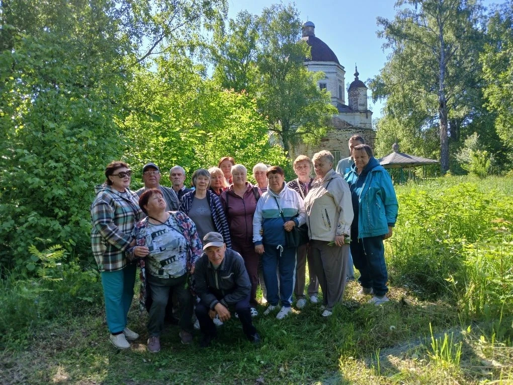 Отдыхающие 10 реабилитационной смены совершили поездку на ключик ст. Герасима и в с. Макарьевское.
Н