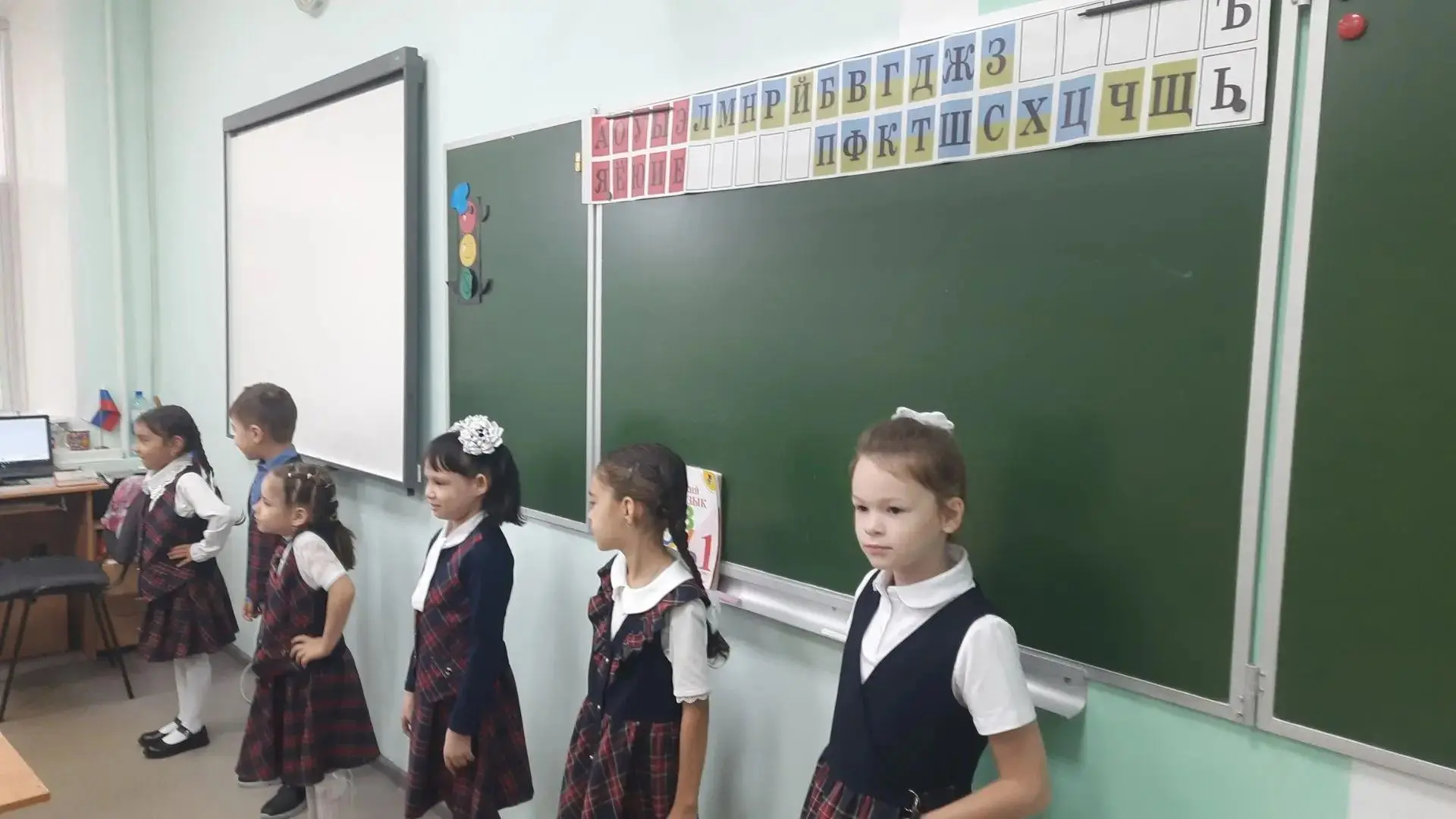 ☝️Бодрое утро начинается с зарядки!