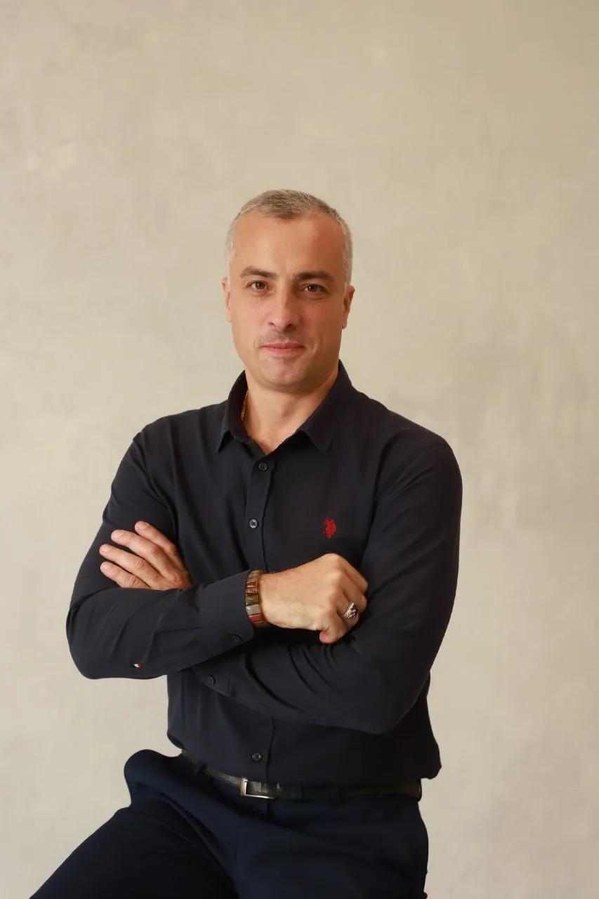 Хиромант. Психолог. Работа с подсознанием. Коррекция Судьбы. Стаж более 15 лет. Лучший ...