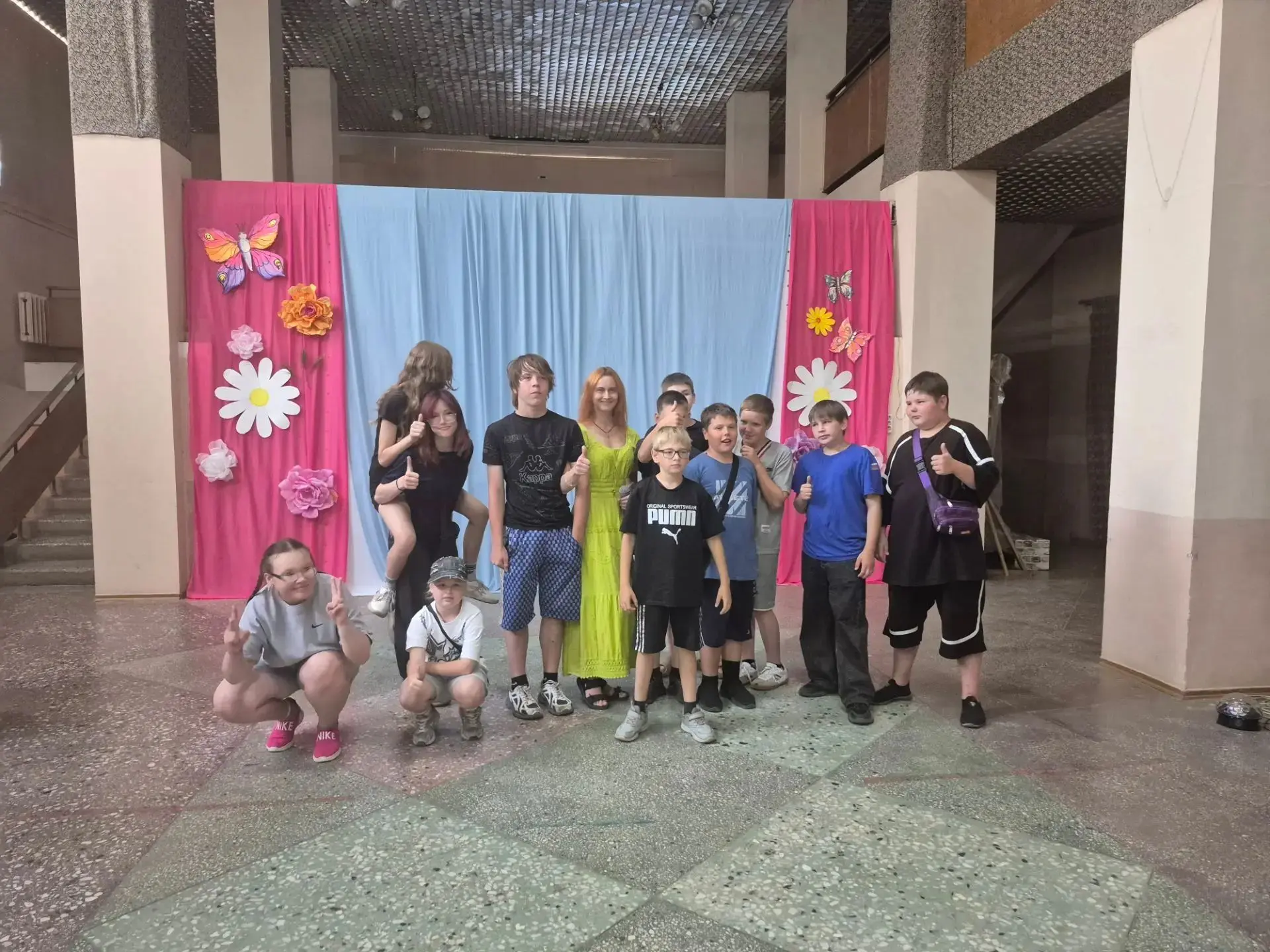🎉 День семьи: праздник, который согрел сердца! 🎉

Учащиеся нашей школы побывали на праздничном мер