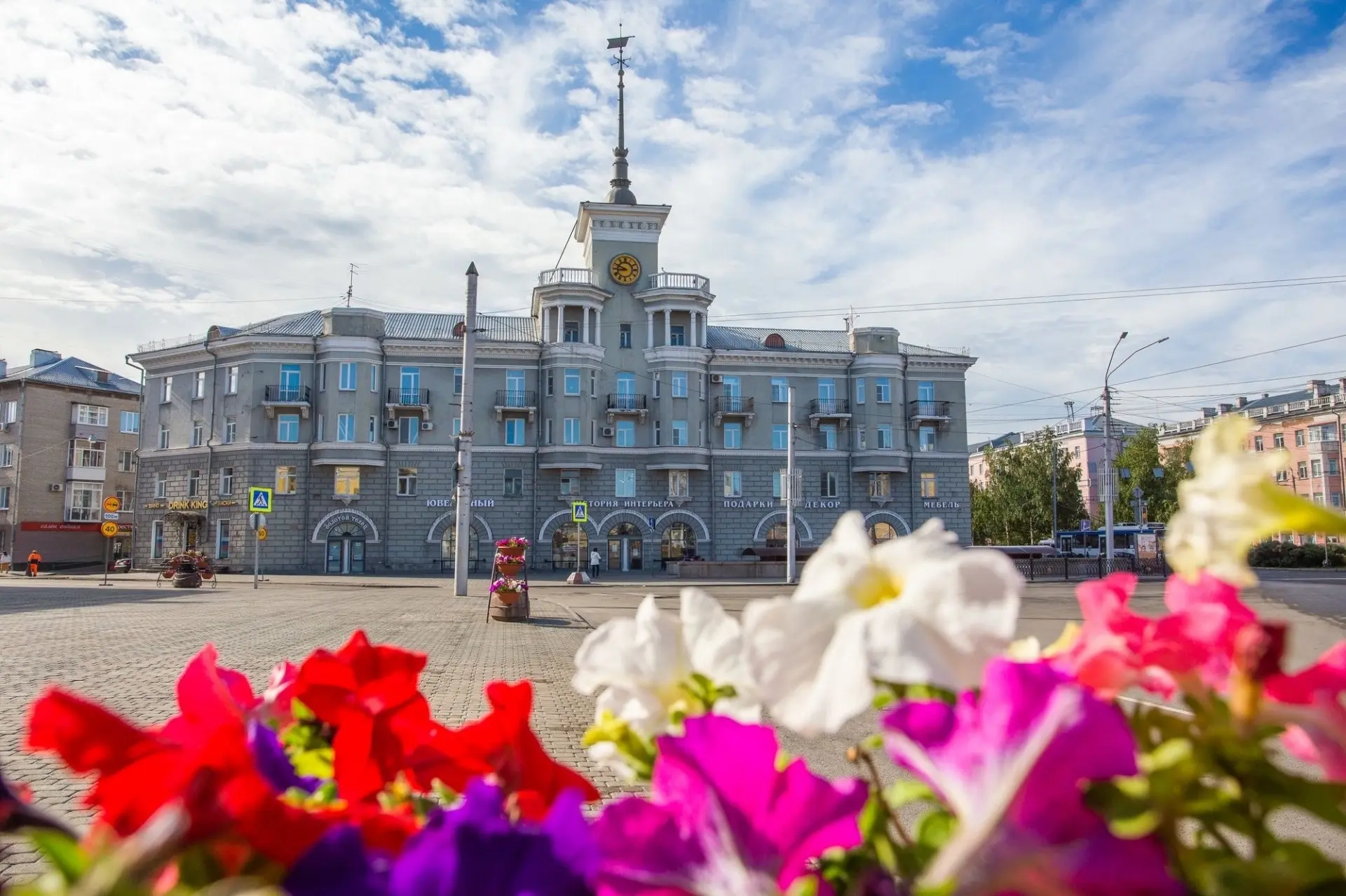 Фраза "Барнаул – столица мира" будет принадлежать городу