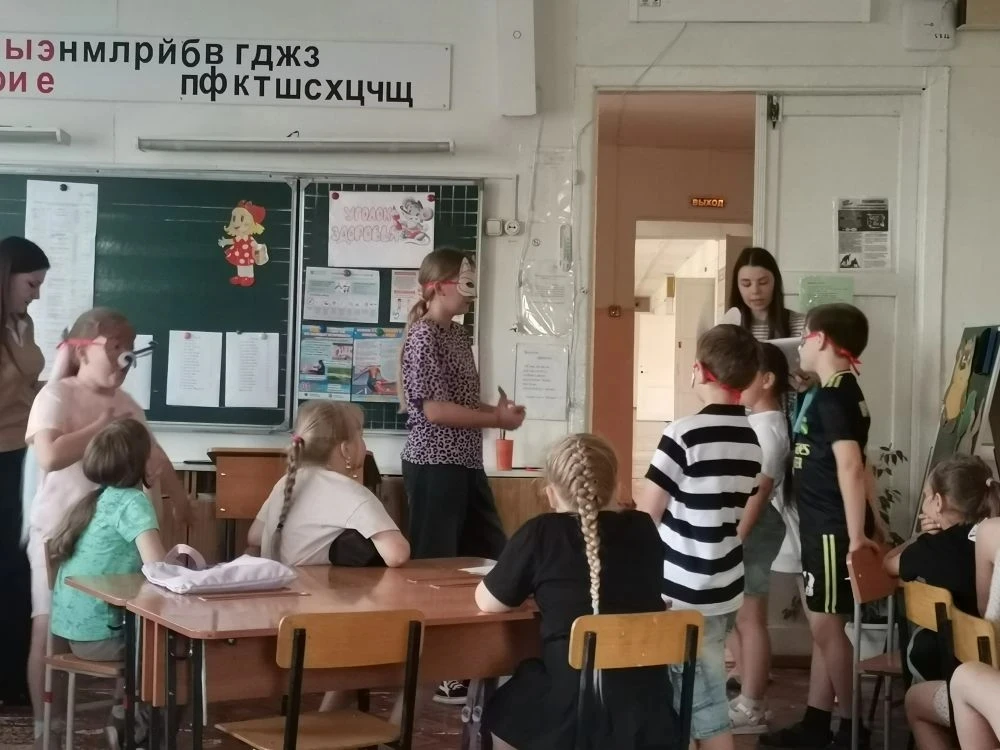 День театра в пришкольном лагере

Сегодня в нашем пришкольном лагере прошёл яркий и запоминающийся Д