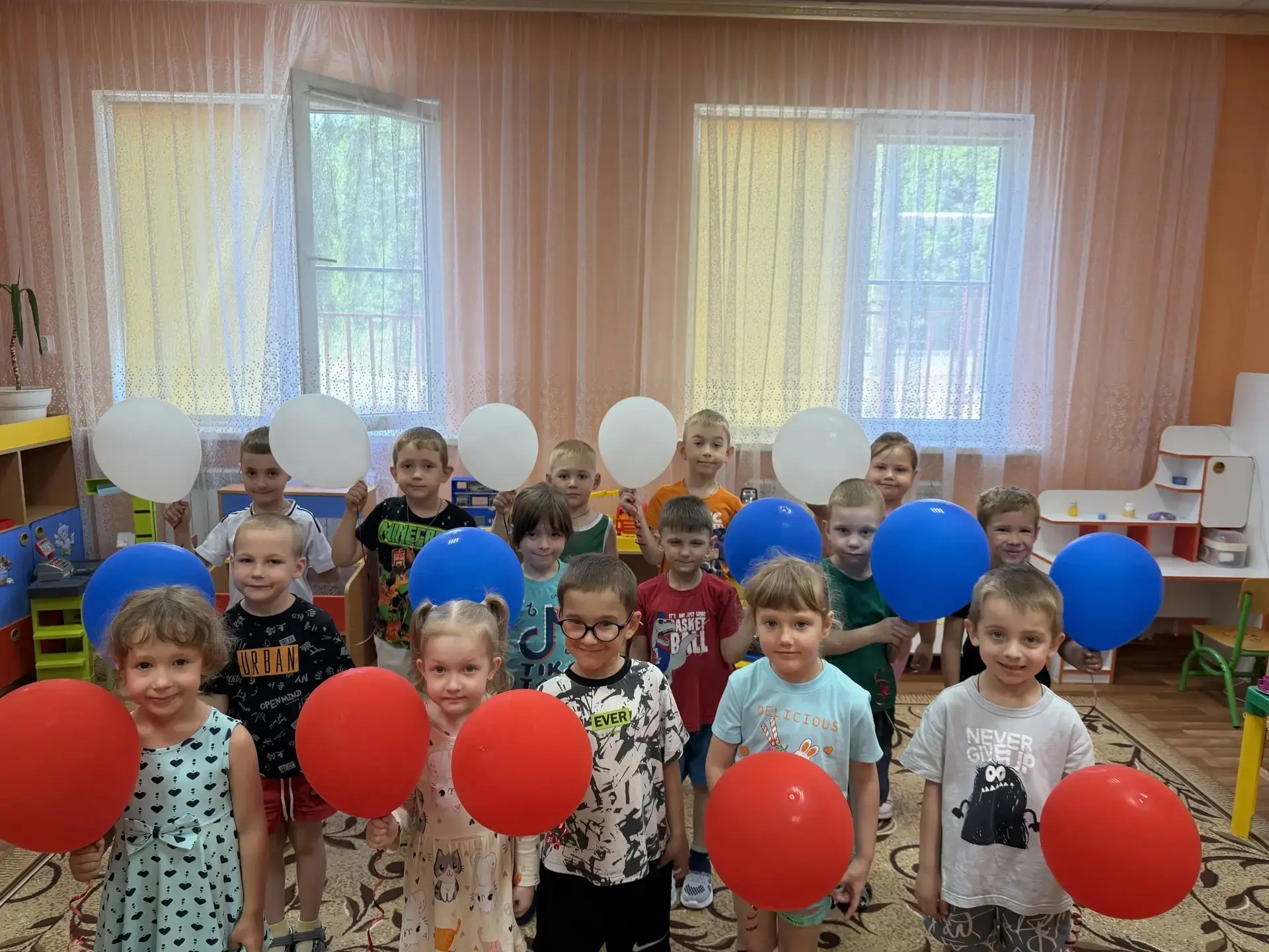 ✨ День России в группе «Зайчата»! 🇷🇺