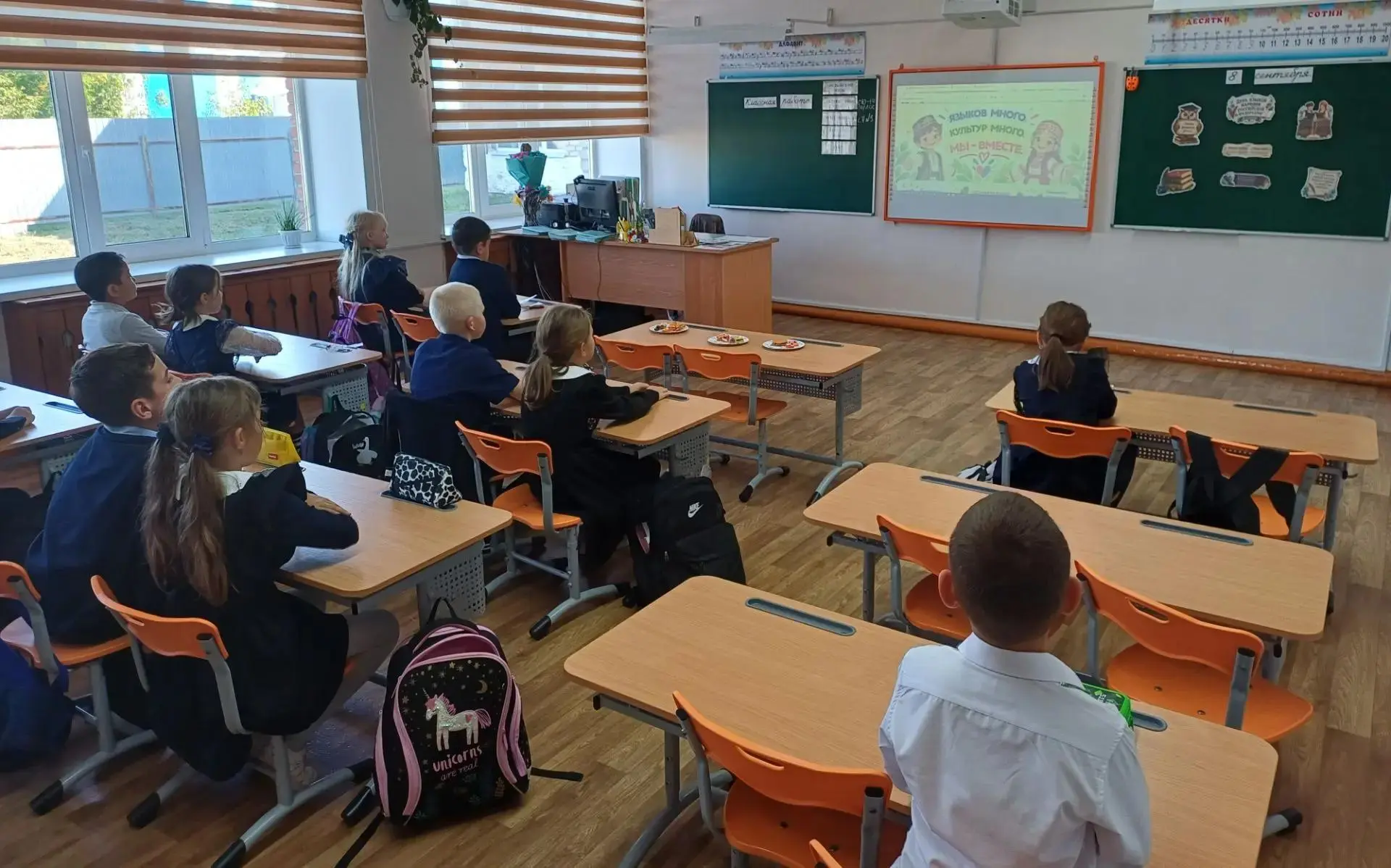 🎉 Сегодня в нашей школе прошли уроки в рамках Всероссийской акции «Языки большой стран...