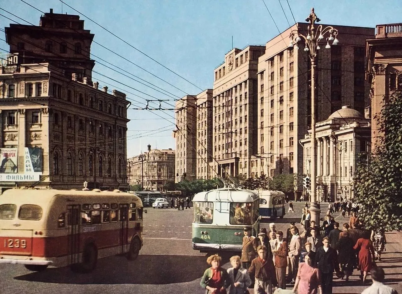 Атмосфера Москвы в 1963 году.