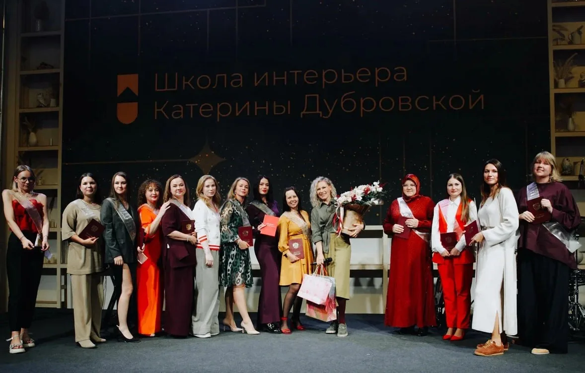 Дизайн интерьера меня кормит, вдохновляет и слегка испортил характер

Сегодня без советов и схем. Ра