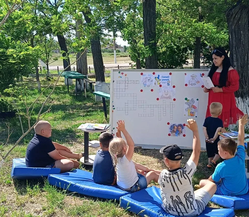 День открытых дверей "Дорога ведёт в библиотеку" прошёл в Красноподольской библиотеке  Юные гости с 