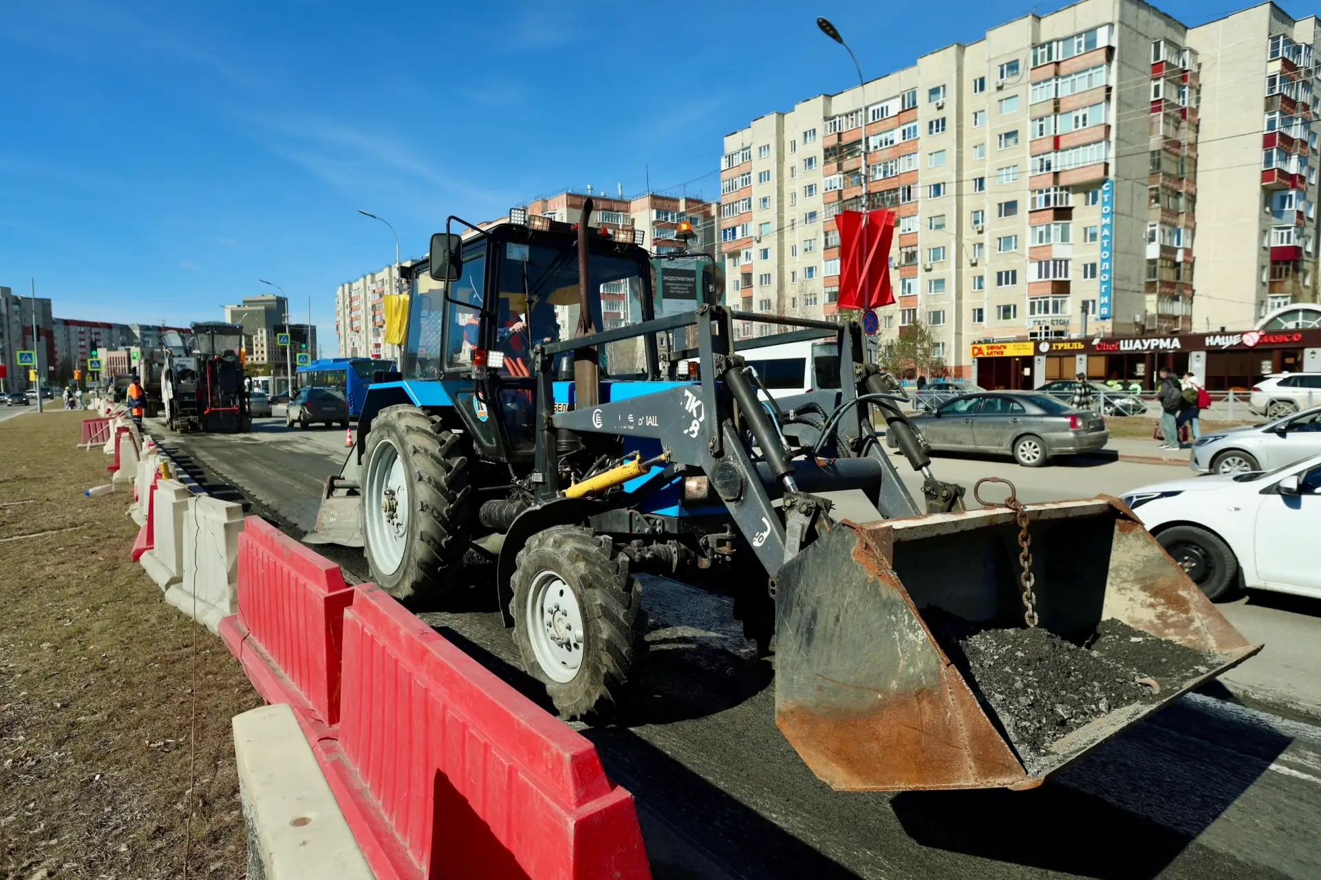 В Сургуте стартовали основные работы масштабной дорожно-ремонтной кампании.    В этом сезоне в город