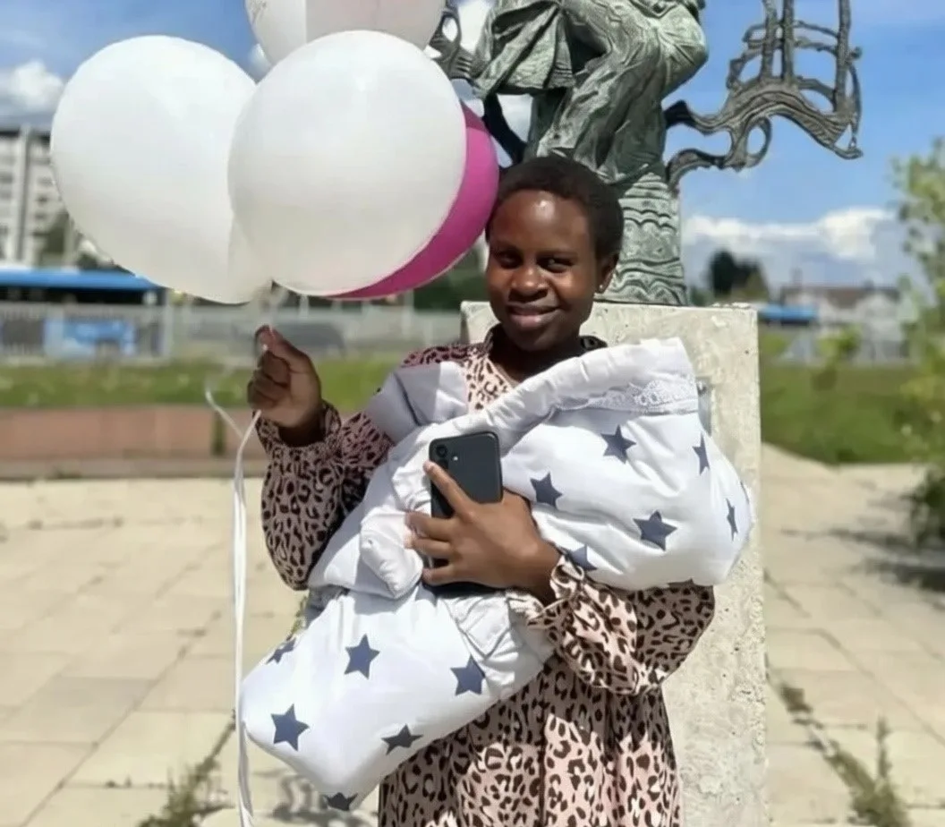 В Твери у кенийской студентки родилась дочь Ольга🤱

В Твери 21-летняя гражданка Кении Мерси, приеха