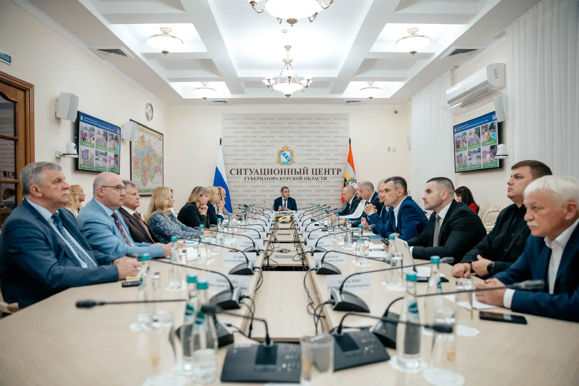 🇷🇺 В открытом режиме провели заседание Правительства Курской области.
