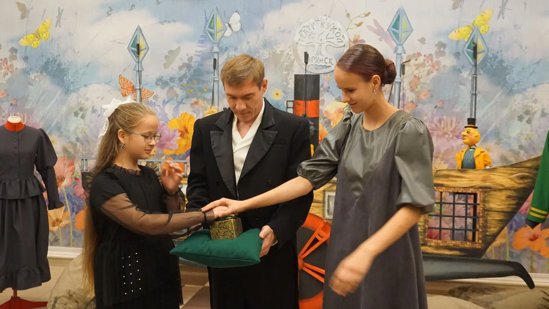 🎭 Первый звонок 55-го театрального сезона. #брянскийтеатркукол #55_БТК #культураБрянщины