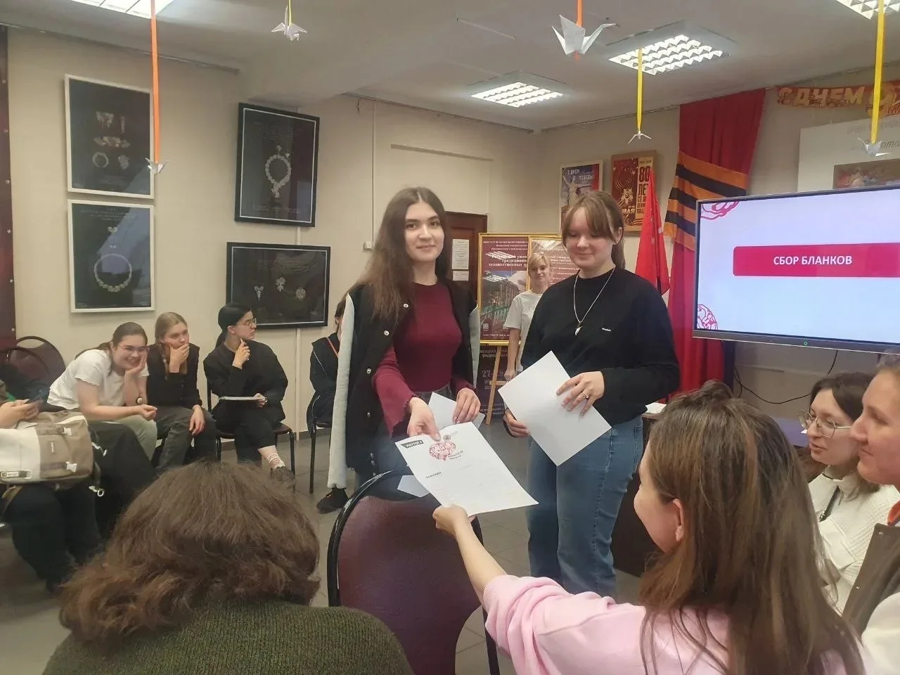 28 мая В ИТПИ прошёл квиз «Извилиум. Москва» — интеллектуальная игра в уже знакомом сту...