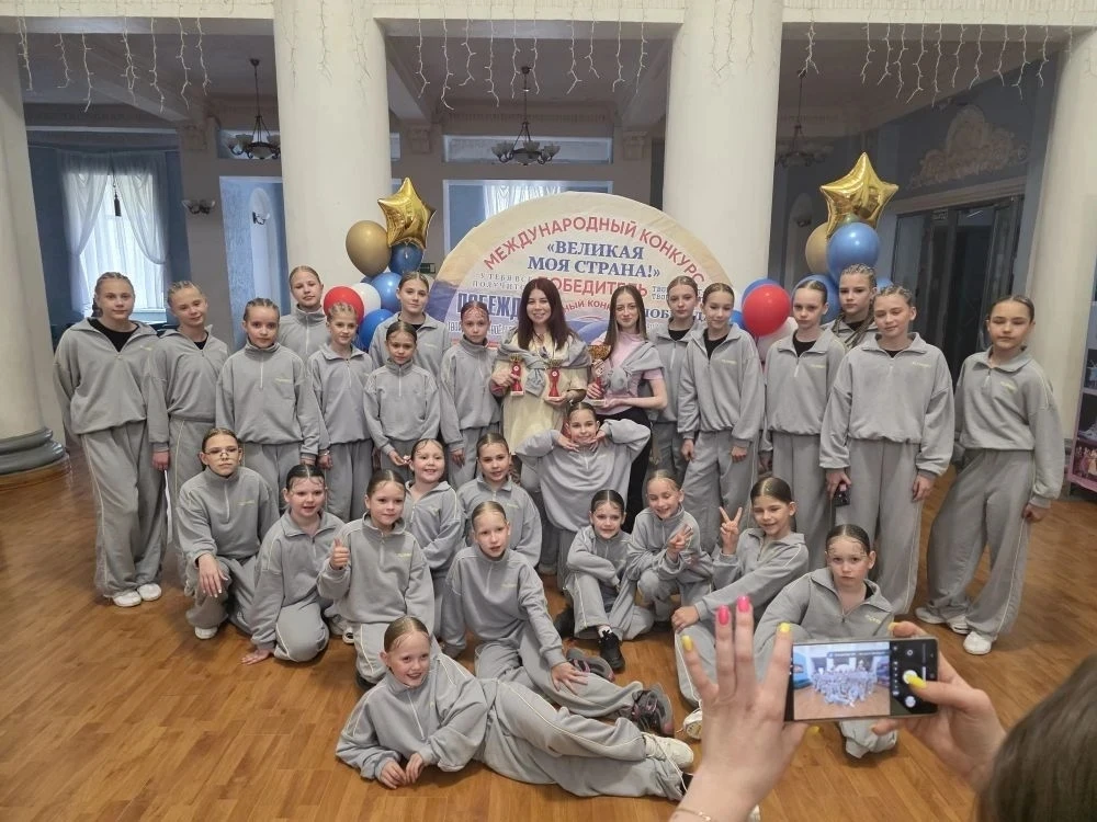 🌟 Гордость школы №110! 🌟  С 1 по 3 мая наши ученицы Чернова Мария (5А), Пальмаш Елизавета (6А) и Куз