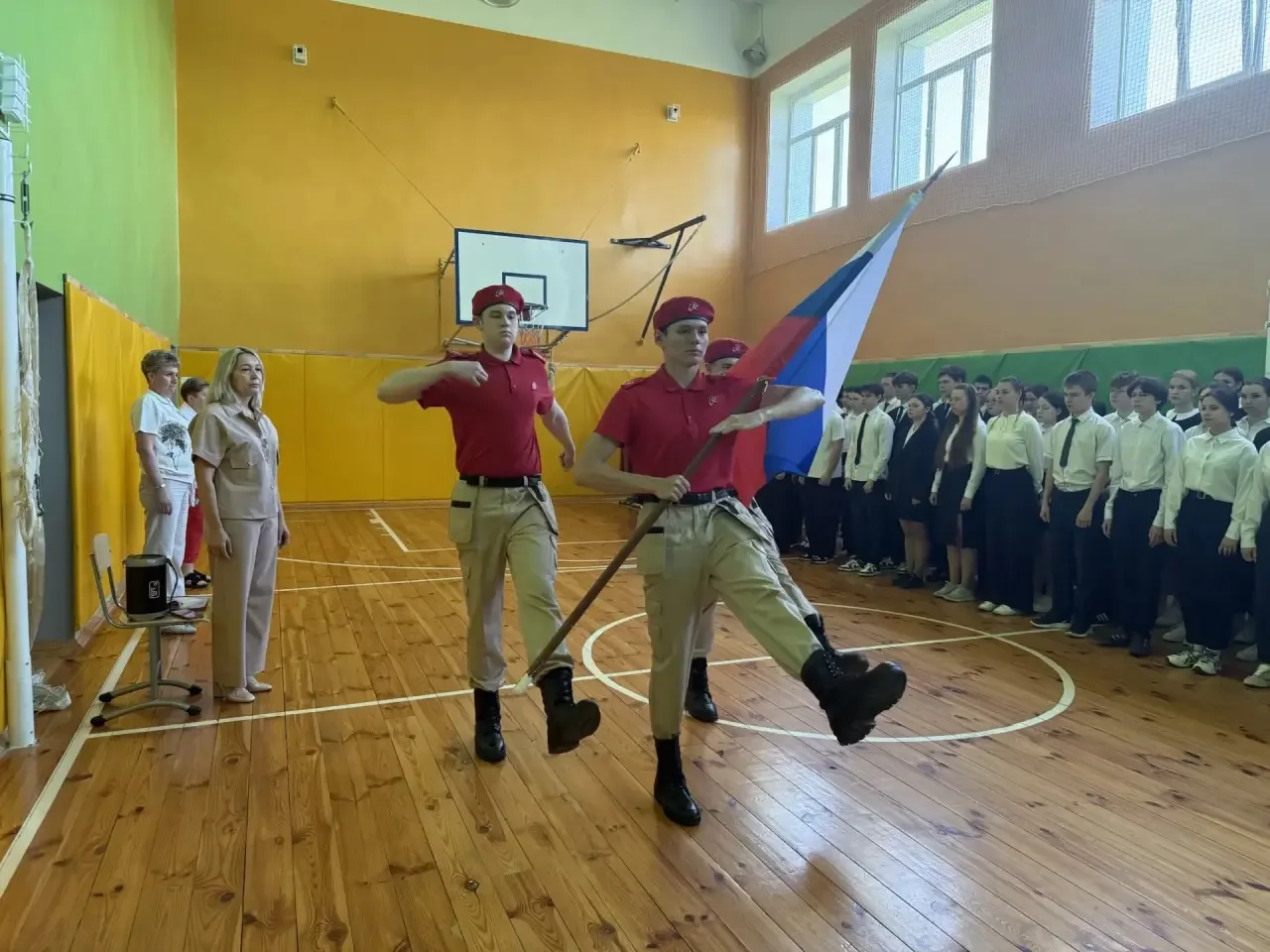🇷🇺Утро понедельника: флаг, гимн и заслуженные награды!
