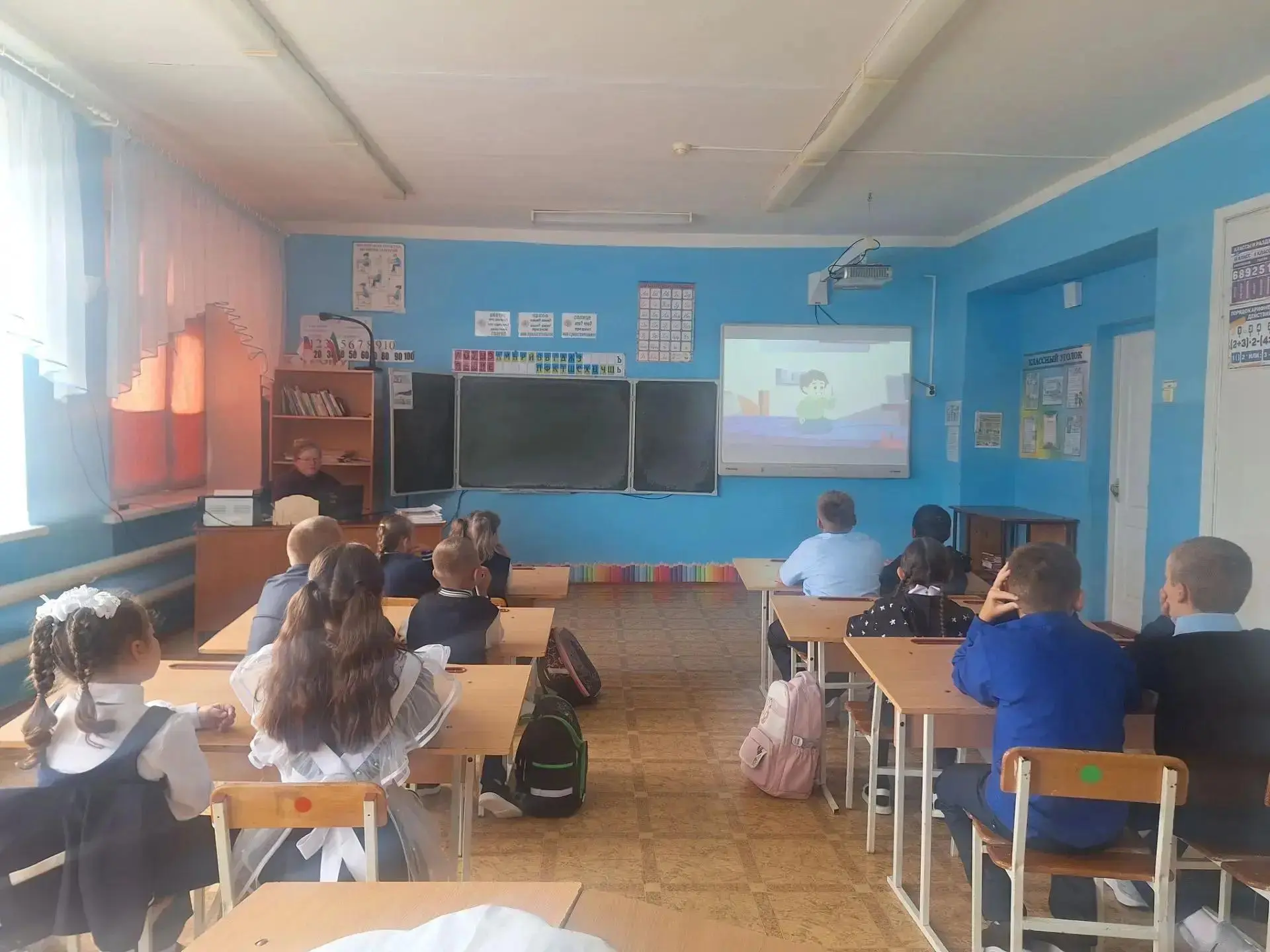В нашей школе продолжаются мероприятия в рамках Месячника безопасности. Сегодня для реб...