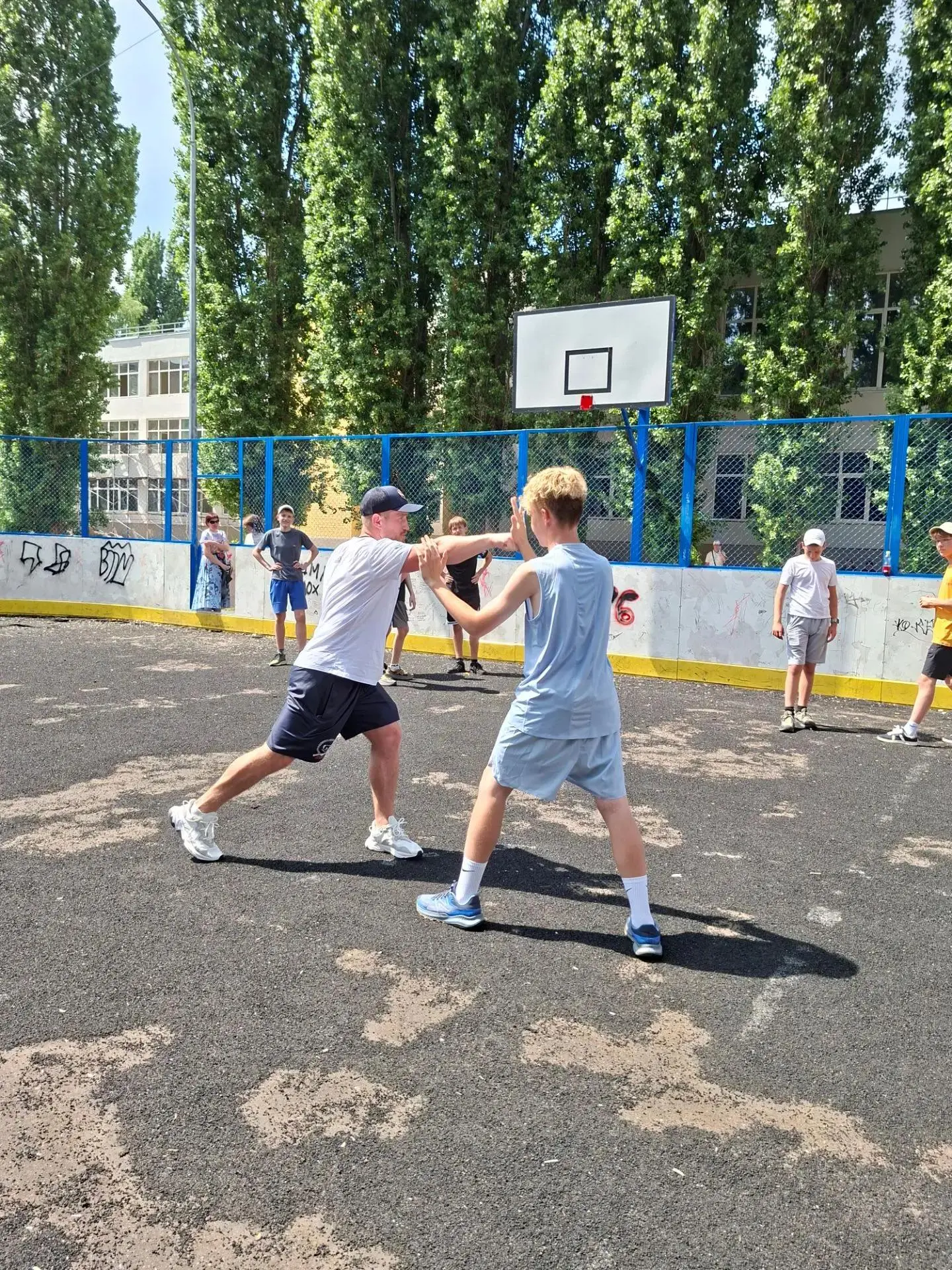 🎉 «Лето в городе»: спортивная зарядочка и азы карате! 🎉

3 июля в рамках проекта «Лето в городе» н
