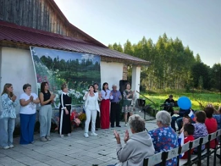 22 августа в Дубровке отметили День села. Праздник начался с неожиданного поворота: две...